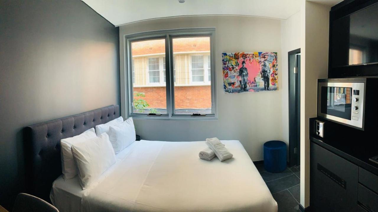 Liv Central 3* Sydney